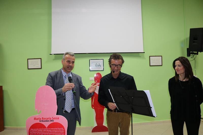 #iodamorenonmuoio